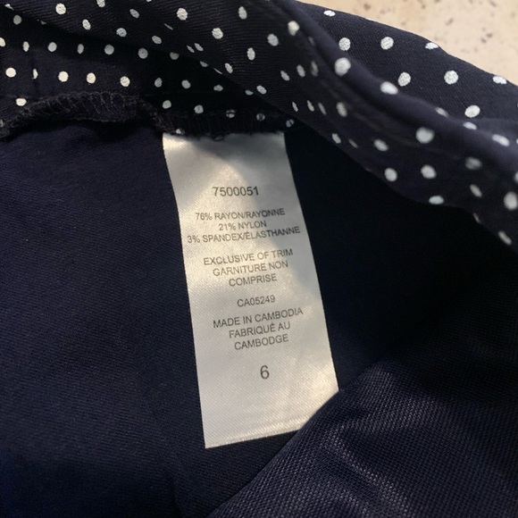 S.C. & CO. Navy Blue Polka Dot Cropped Pants Size 6 - Picture 7 of 8